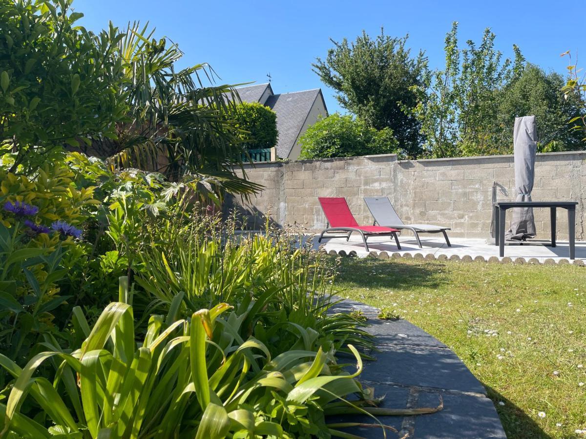 La Renaissance Bayeux Exterior foto